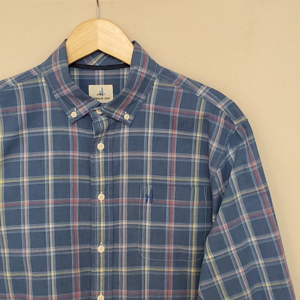 Johnnie-O Hangin' Out Button Down M